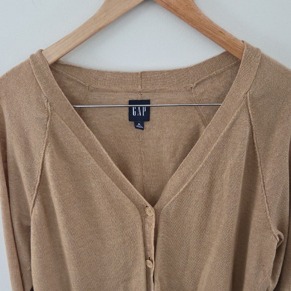 GAP Women's Linen Camel V-neck Cardigan - Picture 2 of 9